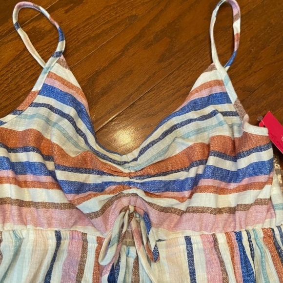 Xhiliration cropped jumpsuit - Picture 4 of 4